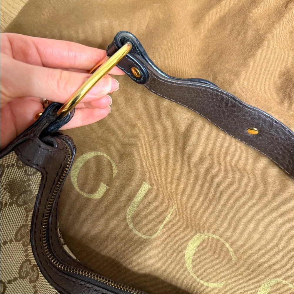 Gucci Tan Patterned Hobo Bag! Pristine condition!